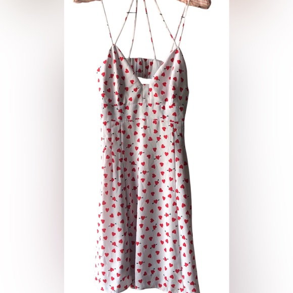 EXPRESS Size 2 Women Dress.White and Red Heart Print Mini Dress,Pre Owned Great - Picture 3 of 8